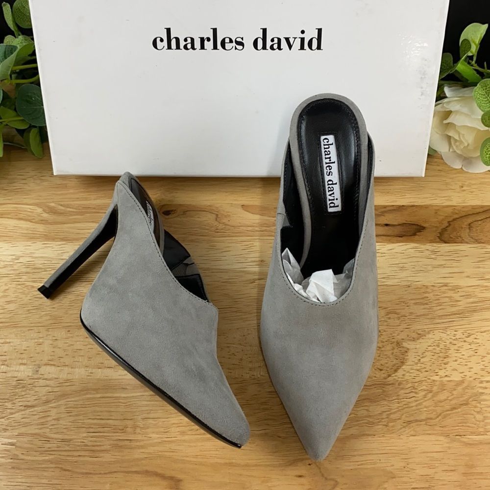 Charles David Grey Suede Carlyle Mule, Size 5.5M